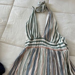 Be any mid length dress